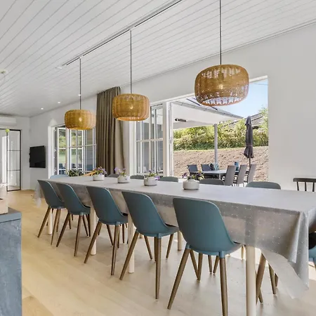 5 Bedroom Cozy In *