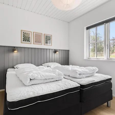 5 Bedroom Cozy Home In Ebeltoft * Эбельтофт